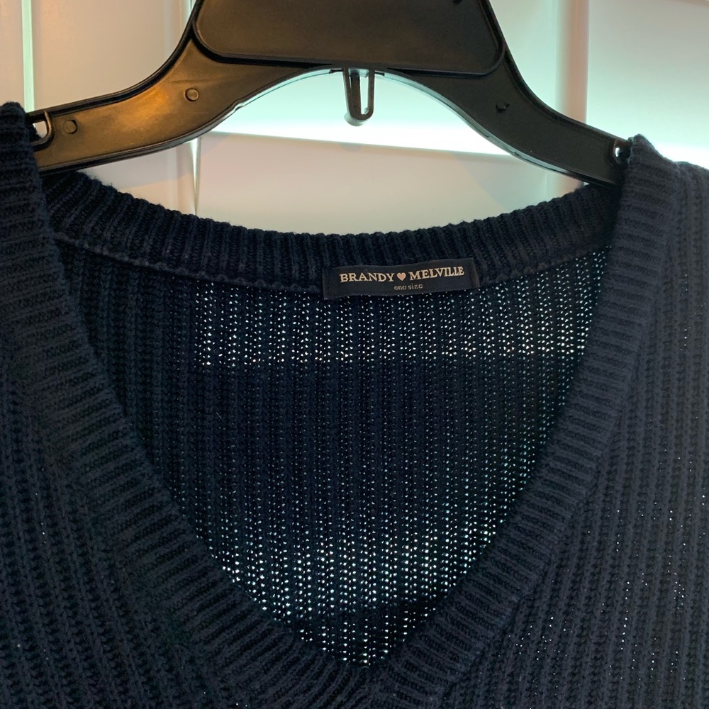 Knit V Neck - Picture 2 of 3